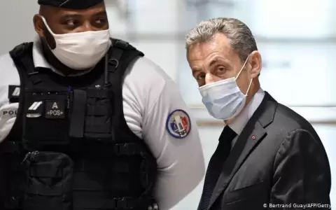 Fiscal�a francesa pide seis meses de c�rcel para expresidente Sarkozy