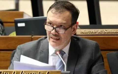 Diputado plantea crear consejer�as municipales para prevenir adicciones