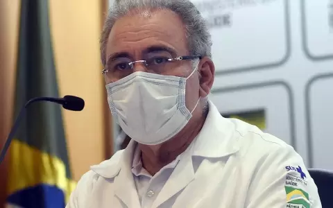 Brasil suspendi� la compra de vacunas por un posible caso de corrupci�n