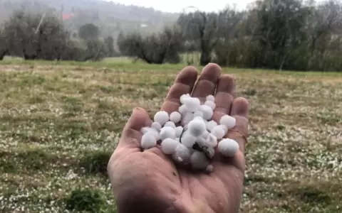 Encarnaci�n: "Graupel" o lluvia de nieve a causa del intenso fr�o
