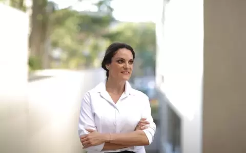 L�der, empoderada y exitosa: Con solo 36 a�os es due�a de su propia firma de auditor�a