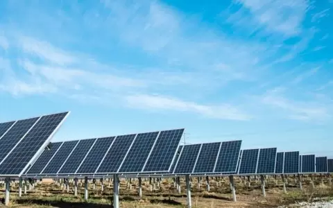 Presentan avances de un proyecto piloto de energ�a solar fotovoltaica en Paraguay