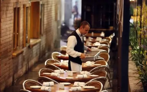 Restaurantes ahora se enfrentan al alza generalizada de alimentos