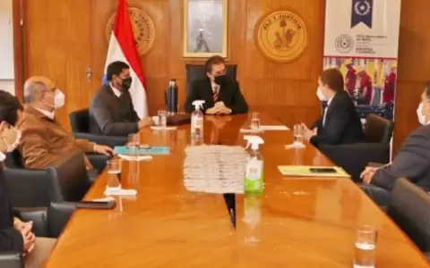 Armadores y mar�timos manifiestan preocupaci�n por la bajante de r�os