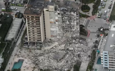 Derrumbe en Miami: cifra de muertos se eleva a cuatro y hay 159 desaparecidos