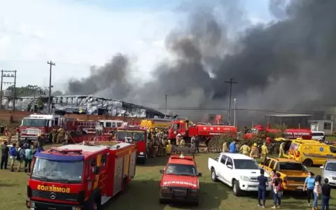 Fuego consumi� gran parte de f�brica textil en CDE