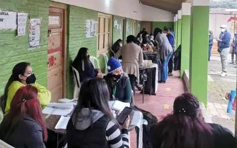 Se dieron los primeros incidentes en los locales de votaci�n