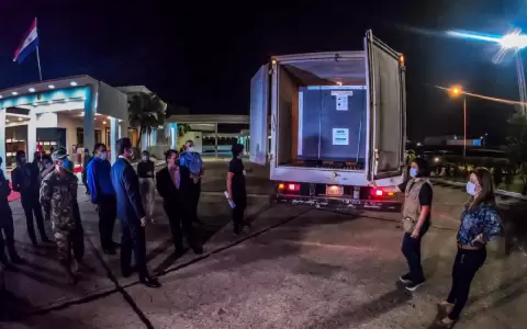 "Vacunas a cuotas" llegaron con dosis del mecanismo Covax