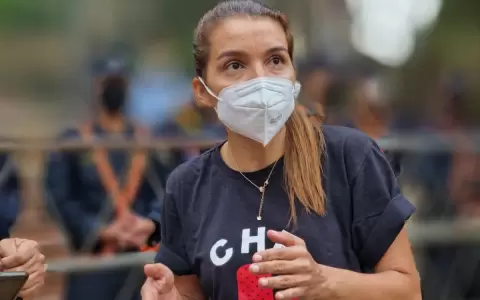 M�dicos se movilizan por tiempo indefinido