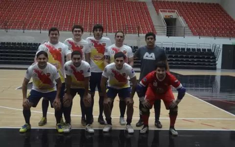 Zavala Cue le arrebata un punto a Atenas tras ir tres goles abajo