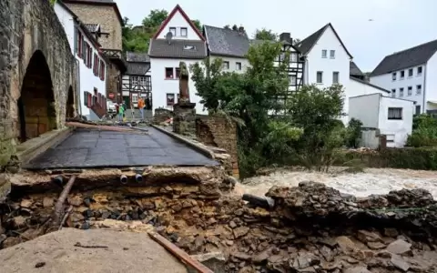 Al menos 42 personas murieron en Alemania por fuerte temporal que afect� a B�lgica y Holanda