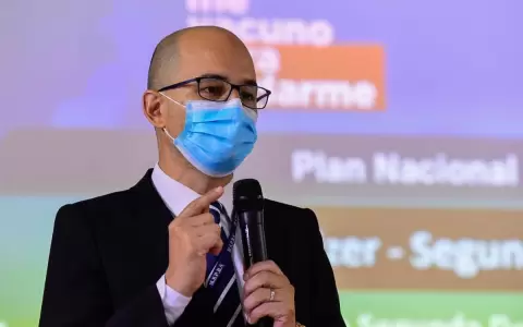 Salud anuncia aplicaci�n de 2da dosis de Pfizer desde este lunes 2 de agosto