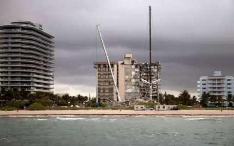 Miami: hallan m�s cad�veres y har�n demolici�n controlada del edificio que qued� en pie