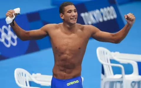 Ahmed Hafnaoui, el desconocido nadador que impresion� al mundo al ganar el oro en Tokyo