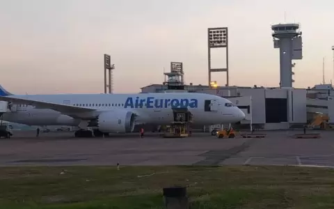 Llegaron al pa�s 150.000 vacunas de Moderna