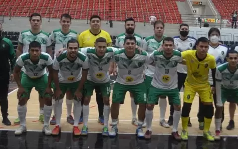 Varadero golea a Atl�tico Zavala Cue y se mantiene en carrera