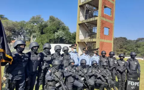 Egresan las primeras 14 mujeres en el Comando de la FOPE