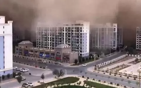 Tormenta de arena tap� a una ciudad al borde del desierto de Gobi