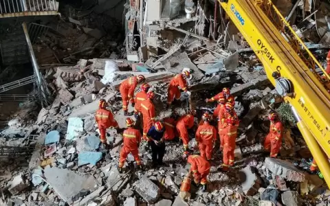 Sube a 17 n�mero de muertos por colapso de hotel en China