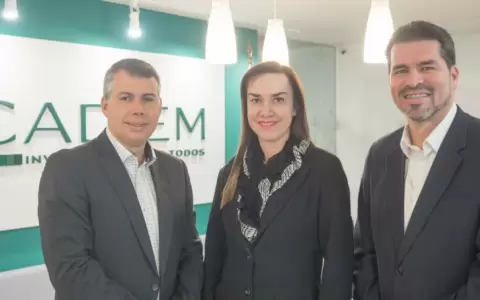 Cadiem coloc� el 100% de los bonos de V�zquez