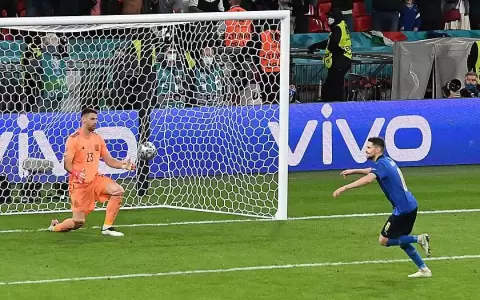 Italia elimina a Espa�a en los penales y es el primer finalista