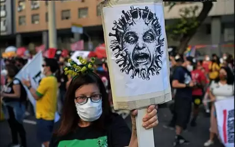 Brasil vuelve masivamente a las calles para exigir destituci�n de Bolsonaro