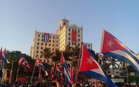 Concentraci�n en La Habana a favor del gobierno
