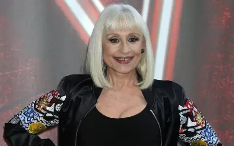 A los 78 a�os, muri� la popular cantante italiana Raffaella Carr�