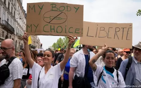 Europa: protestas contra vacunaci�n obligatoria y reglas para los no vacunados