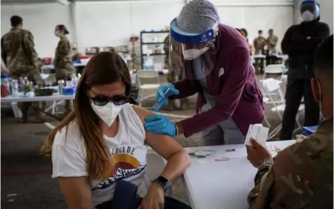 Vacunas Covid-19: Ejecutivo solicitar� ley para establecer feriado sanitario el lunes 19 de julio