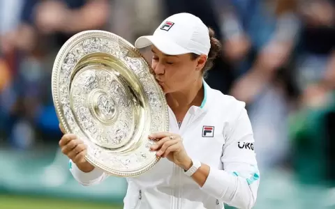 Barty se corona en Wimbledon
