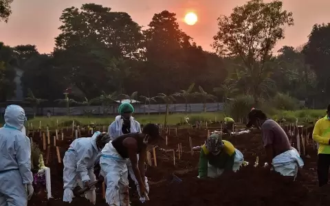 India super� los 400.000 muertos y la variante Delta se expande en el mundo