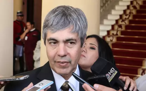 Imputan al extitular de la ANDE, Pedro Ferreira