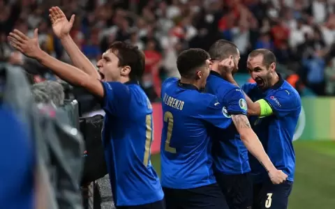 Wembleyazo: Italia vence en los penales a Inglaterra y grita campe�n