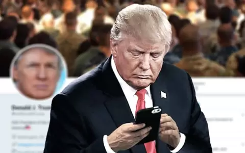 Trump inicia una cruzada legal contra las redes sociales que lo vetaron