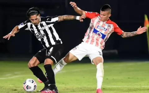 Libertad pierde, pero clasifica gracias a los goles de visitante