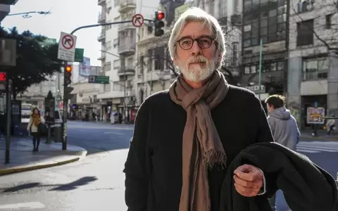 Un periodista argentino que trabaj� 20 a�os en Kabul no descarta un probable "acuerdo secreto"