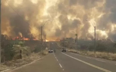 Combaten incendios en varios puntos del pa�s