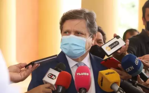 Embajador de Espa�a har� "importantes anuncios" tras llegada de 252 mil dosis de Astrazeneca