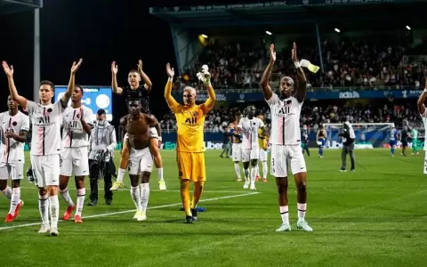 Los 10 jugadores que PSG vender�a de concretarse la llegada de Messi