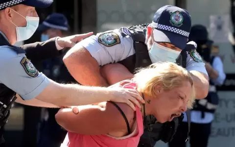 Australia: represi�n y detenciones en nuevas marchas contra el confinamiento