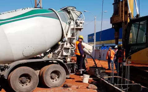 En Tres Bocas ya se montan las bases para el futuro t�nel