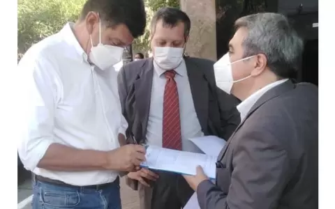 Pol�ticos opositores presentaron denuncia penal contra ex presidente Horacio Cartes