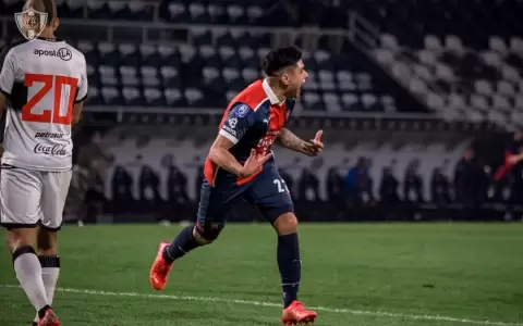 Cerro Porte�o golea a Olimpia en Para Uno despu�s de 20 a�os