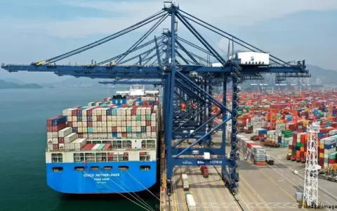 El trastorno del transporte de contenedores impulsa la inflaci�n