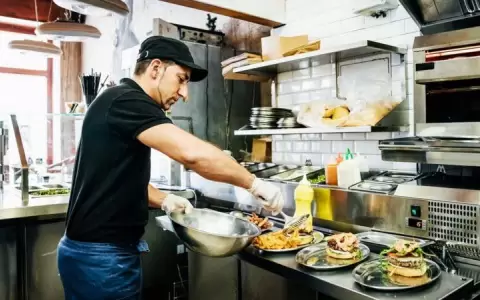 Qu� hay realmente detr�s de la falta de trabajadores en Estados Unidos