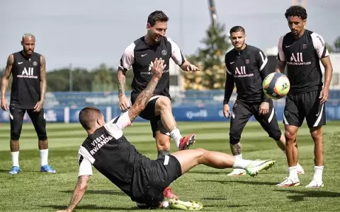 As� fue el primer d�a de Lionel Messi en el Paris Saint-Germain