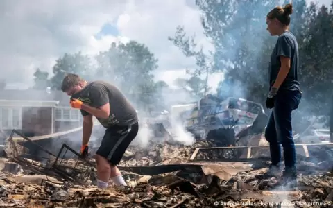 EE.UU. declara"desastre mayor" en Tennessee tras inundaciones