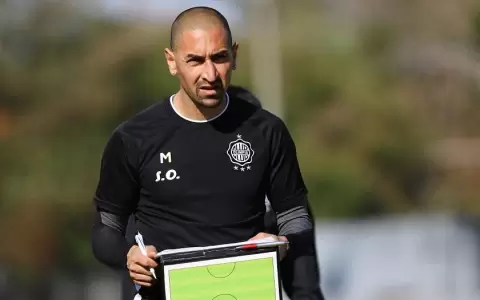Sergio Orteman renunci� a la direcci�n t�cnica de Olimpia