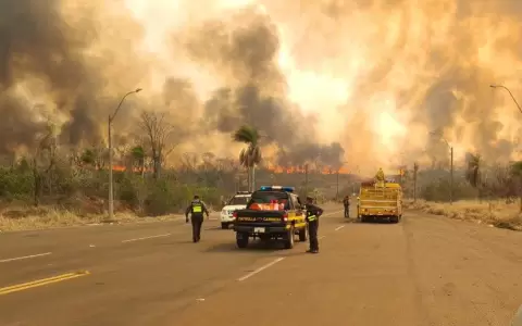 Paraguay arde en llamas y autoridades se debaten entre acciones improvisadas